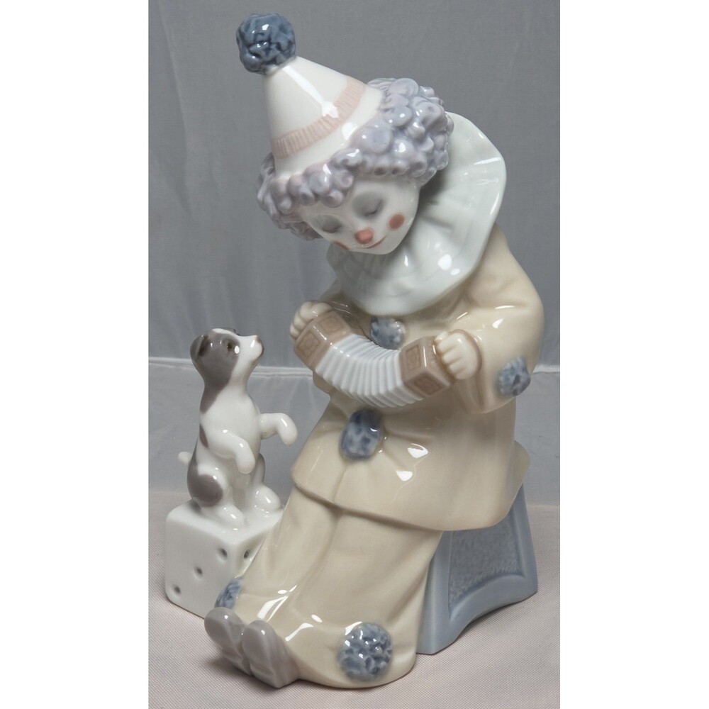 Retired Lladro Clown "Pierrot with Concertina" Figurine - No. 5279